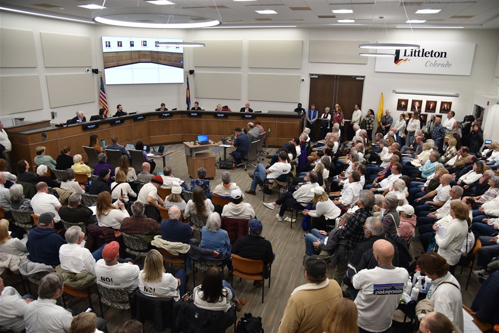 Large Crowd Council Meeting.jpg