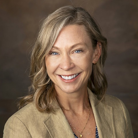 Official portrait of Amanda Henderson, Council Member District 3
